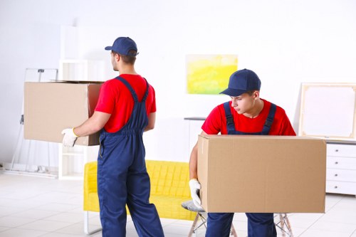 Student storage options in Westdrayton for boxes and belongings