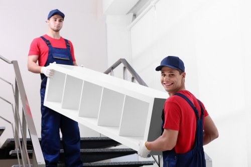 Short-term storage units in Westdrayton for temporary household belongings